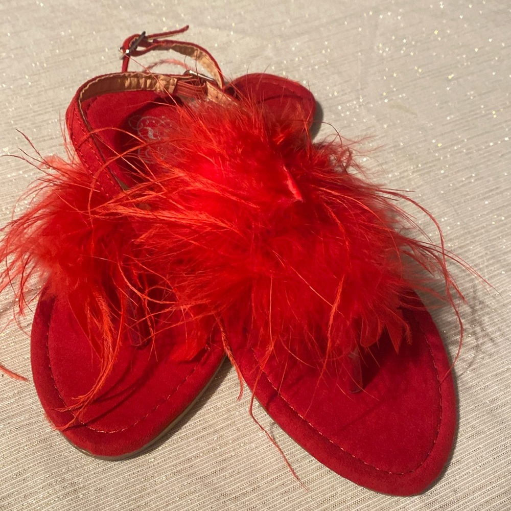 MISS L by LILIANA - women’s summer red sandals with feathers size 6
